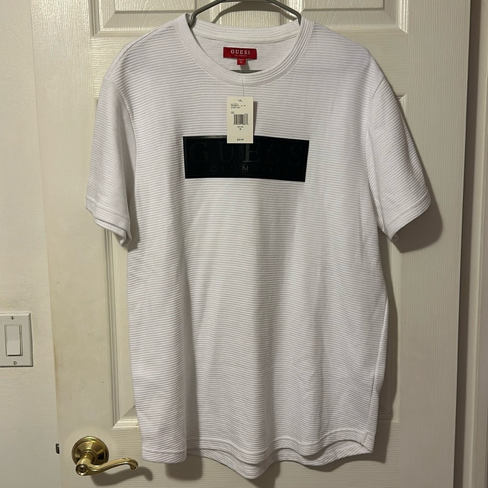 GUESS (XL)